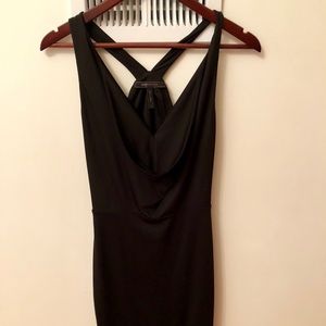 Chic BCBG cocktail keyhole dress! 💖